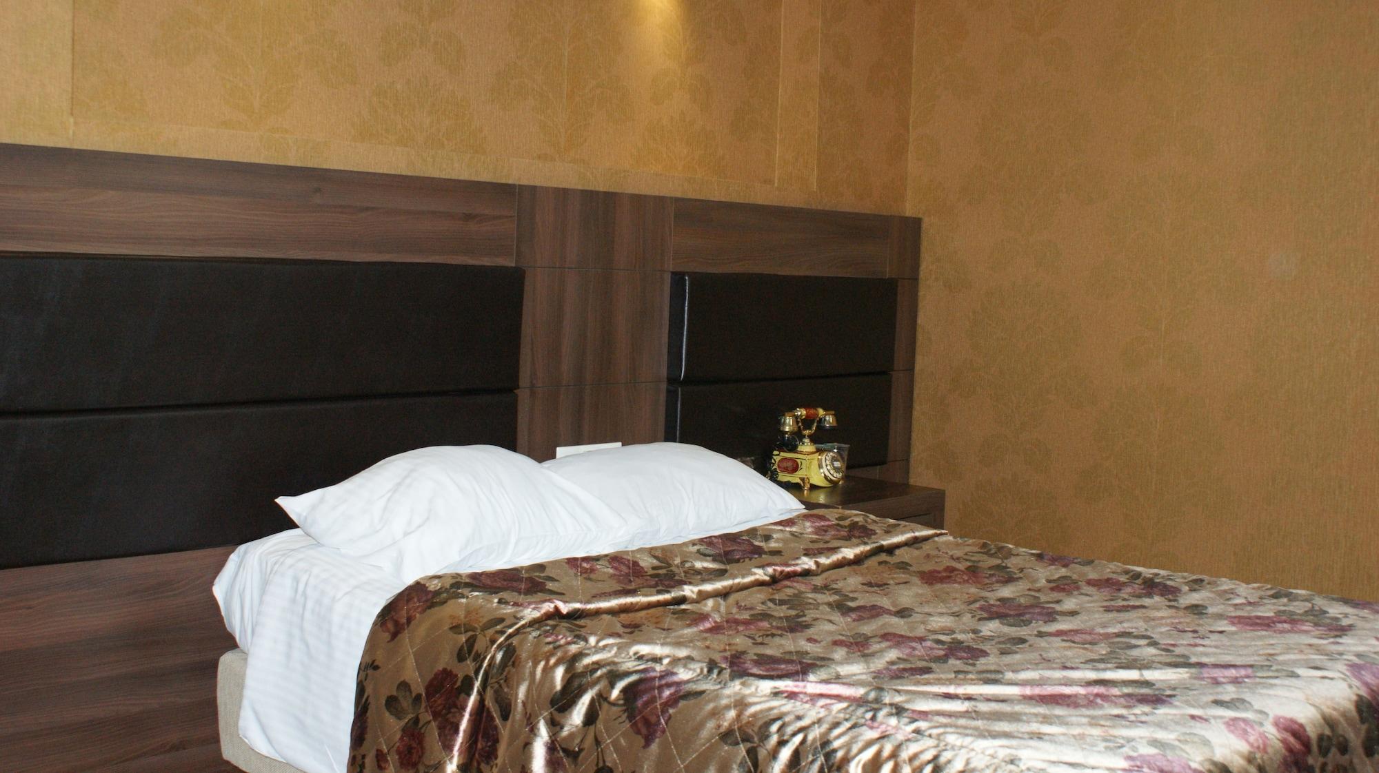 The Istanbul Hotel Exterior photo