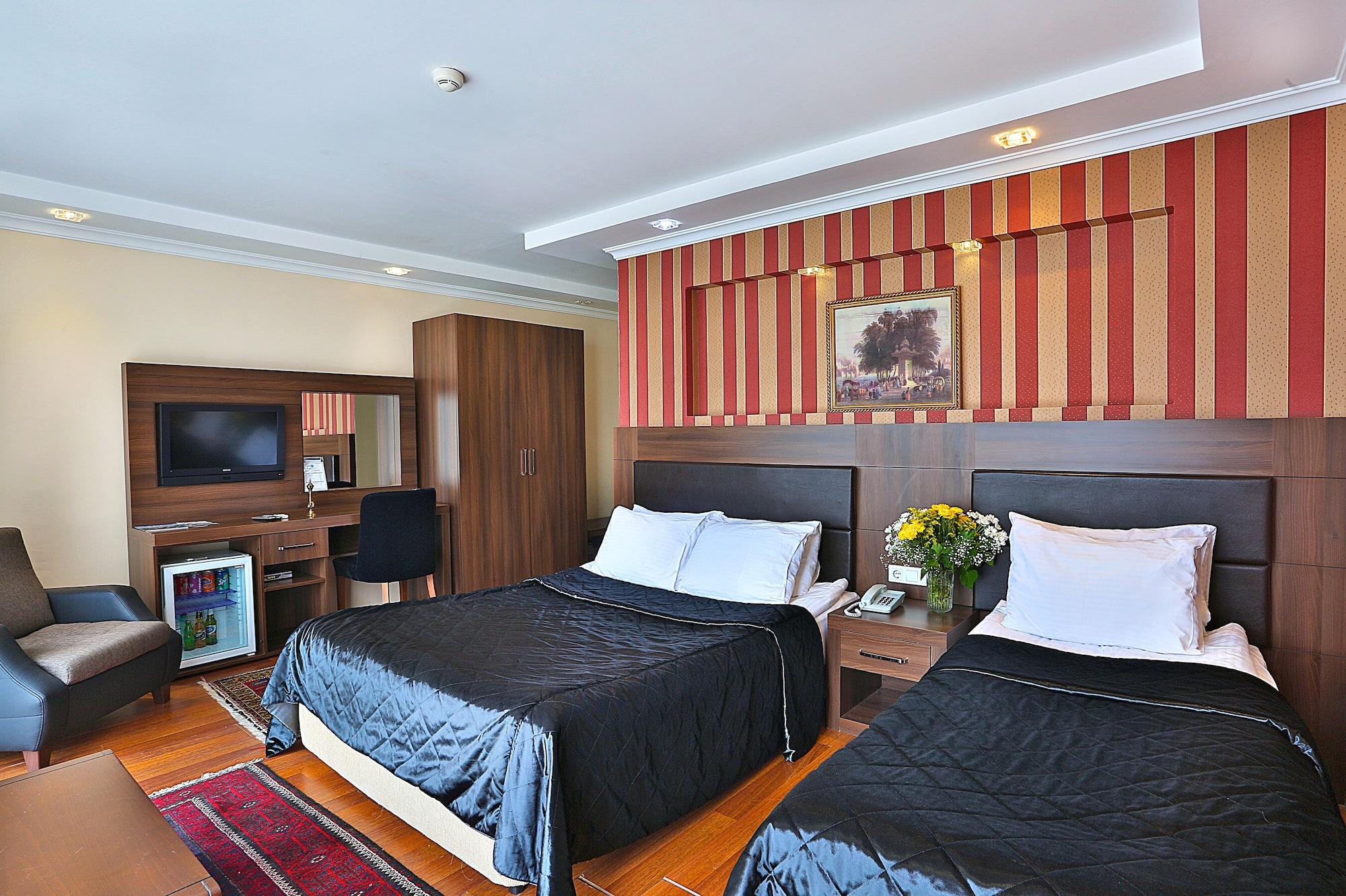 The Istanbul Hotel Exterior photo