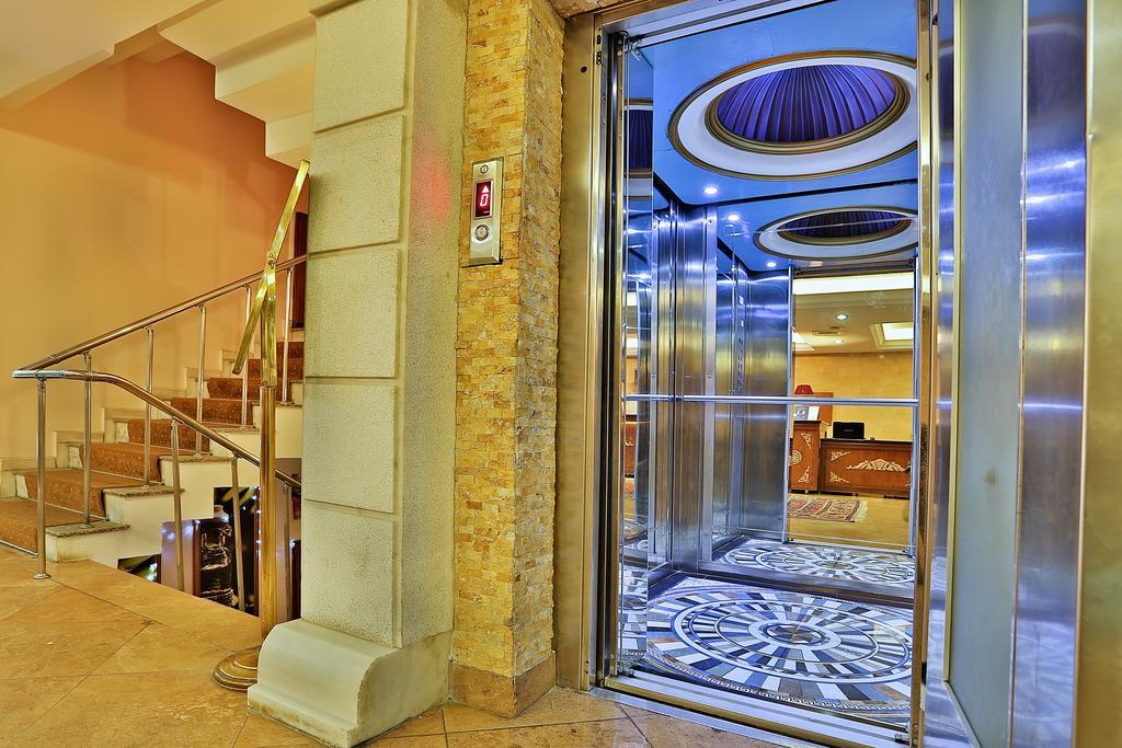 The Istanbul Hotel Exterior photo
